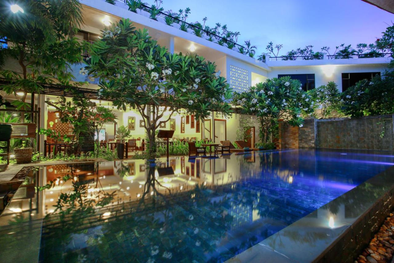 The Moon Residence & Spa Siem Reap Esterno foto