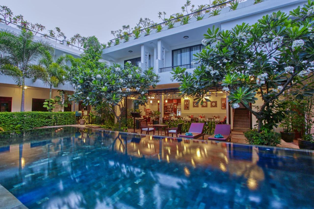 The Moon Residence & Spa Siem Reap Esterno foto