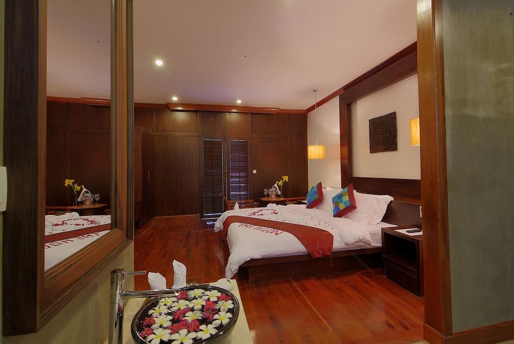 The Moon Residence & Spa Siem Reap Esterno foto