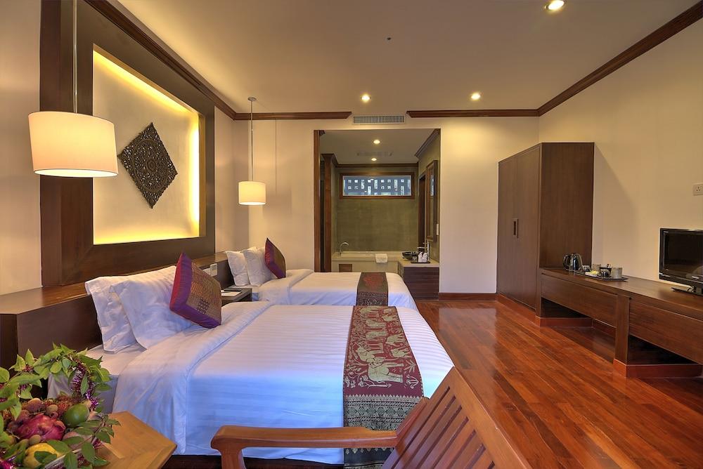 The Moon Residence & Spa Siem Reap Esterno foto